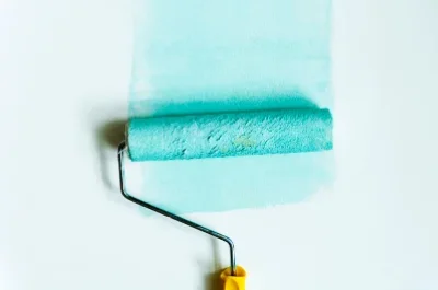 Peinture intérieure à Modène — murs, plafonds et boiseries